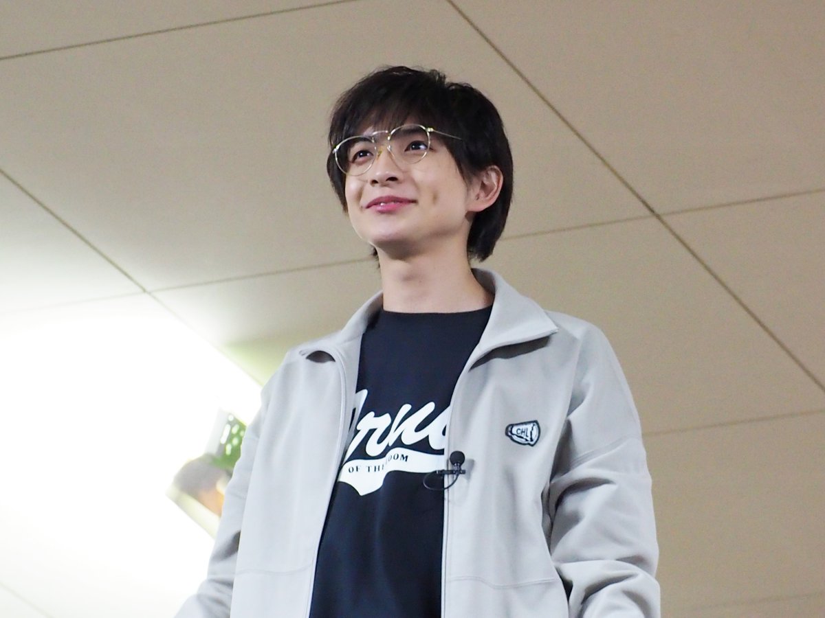 mezamashimedia's tweet image. ミュージカル『#町田くんの世界』稽古の様子が公開され、#川﨑皇輝 さん #長澤樹 さんらが登場🌈

本作が初めての主演ミュージカルとなる川﨑さんは、演出の #ウォーリー木下 さんから「地頭がいい」と絶賛され…👍

#少年忍者 #湖月わたる #吉野圭吾 @toho_stage 

記事▶️mezamashi.media/article/151886…