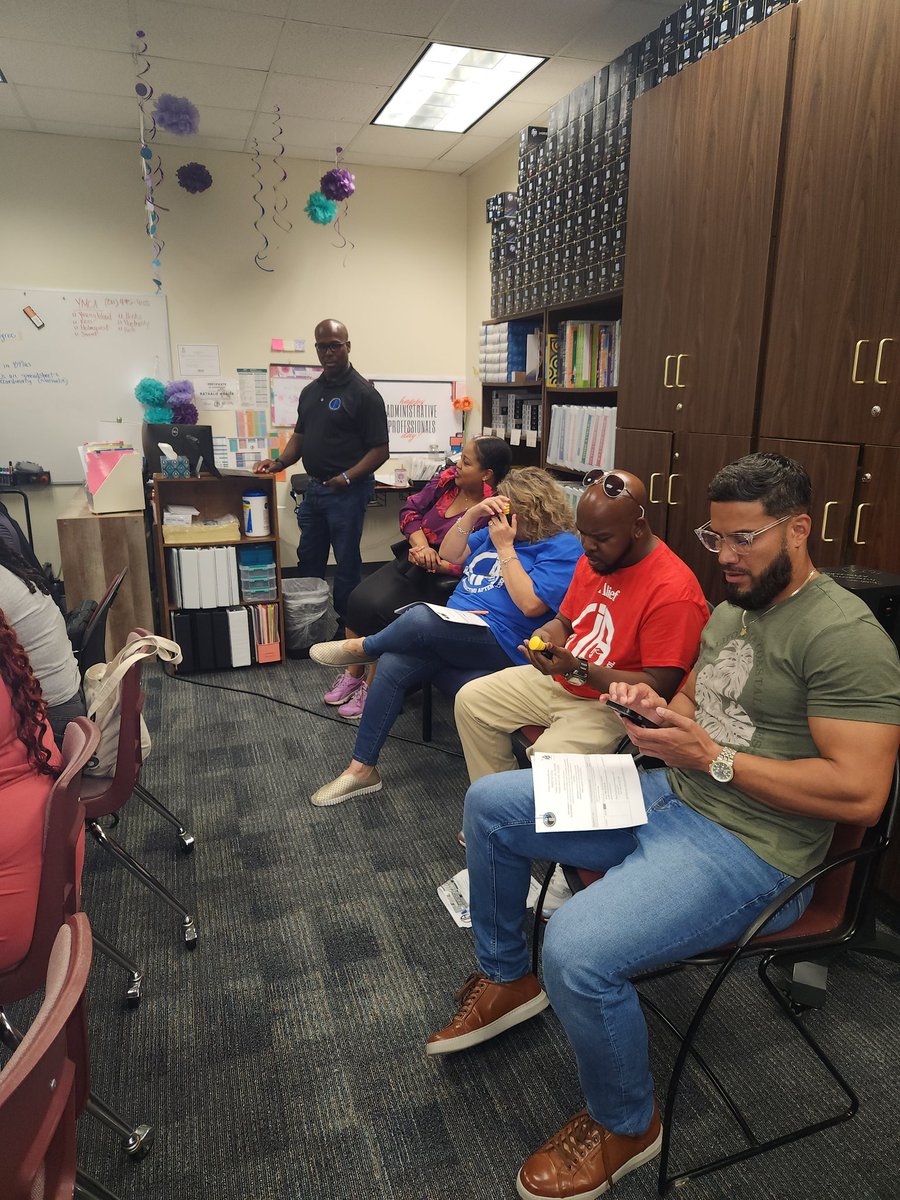 Happy Tuesday! CIA Coordinators participate in a Team Building activity <a href="/AliefISD_CIA/">Children Interacting Afterschool</a>