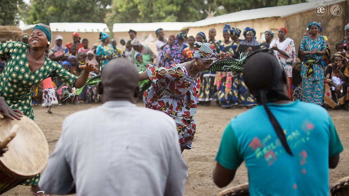 MPI_ae's tweet image. 👏 Congrats to this fantastic collab-work with 34 co-authors, incl. @norijacoby, @JoshHMcDermott, and many more. The team researched #musicalperception by examining preferred #beat patterns across various nations and #cultural backgrounds. Out now in @NatureHumBehav!