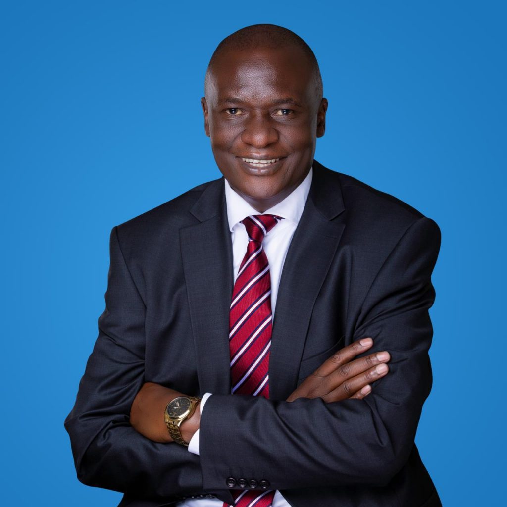 Dr. Patrick Amoth. The Acting DG of Health. -Senior Consultant -VP Executive Board of WHO -Former Director Public Health -Former Chief Specialist and Sr. Deputy Director medical services at Mama Lucy Retweet if he should be heading @MOH_Kenya #postmedicalinterns #postdaktaris
