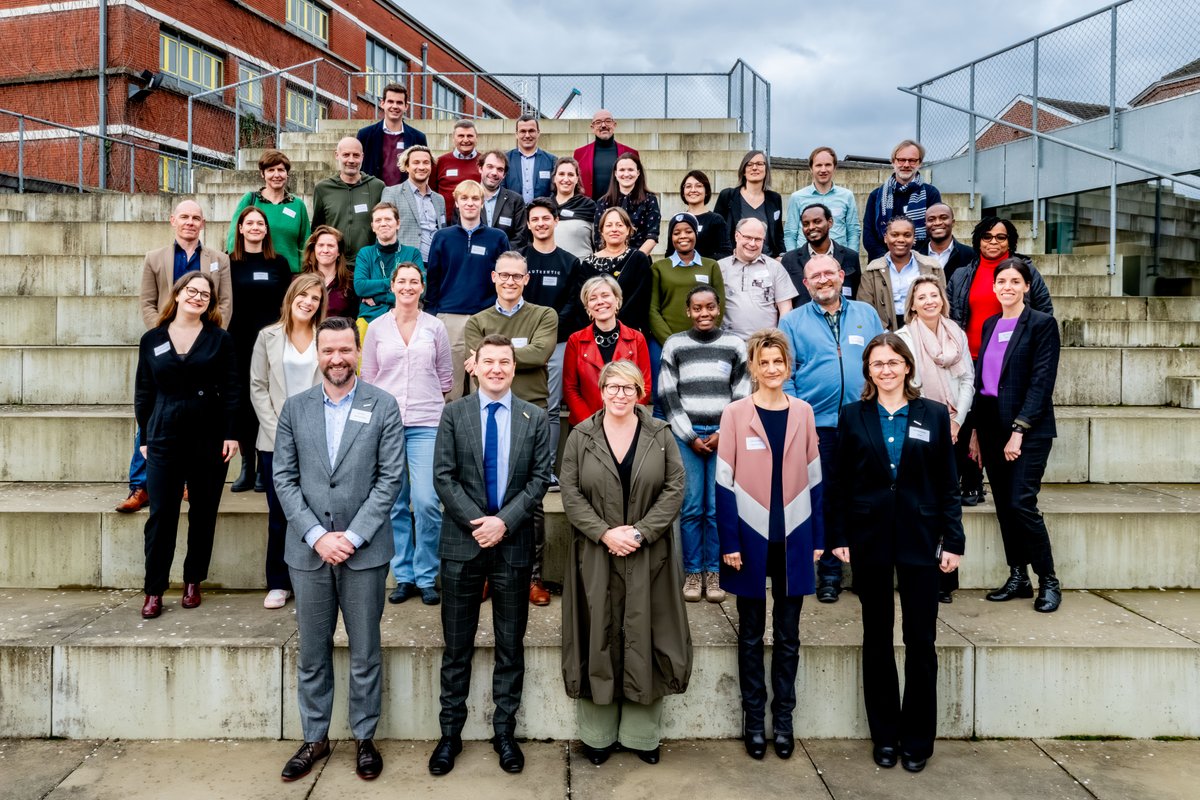 uhasselt's tweet image. Minister van Ontwikkelingssamenwerking @carogennez bezoekt #UHasselt voor kennismaking met vele ontwikkelingssamenwerkingen binnen @VLIRUOS met partneruniversiteiten uit Globale Zuiden. Mooie kans om onze internationale samenwerkingen te highlighten bit.ly/48FhXKK