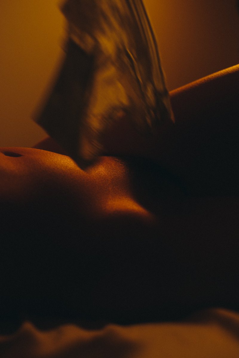 elbaptista011's tweet photo. I’ve been sailing with closed eyes, borrowing  wind from breath. 
At the top of a dune, at the bottom of a sea. 
Drowning in thoughts, if only I could see. 

#lisbonphotographer https://t.co/6euGDaeGOg