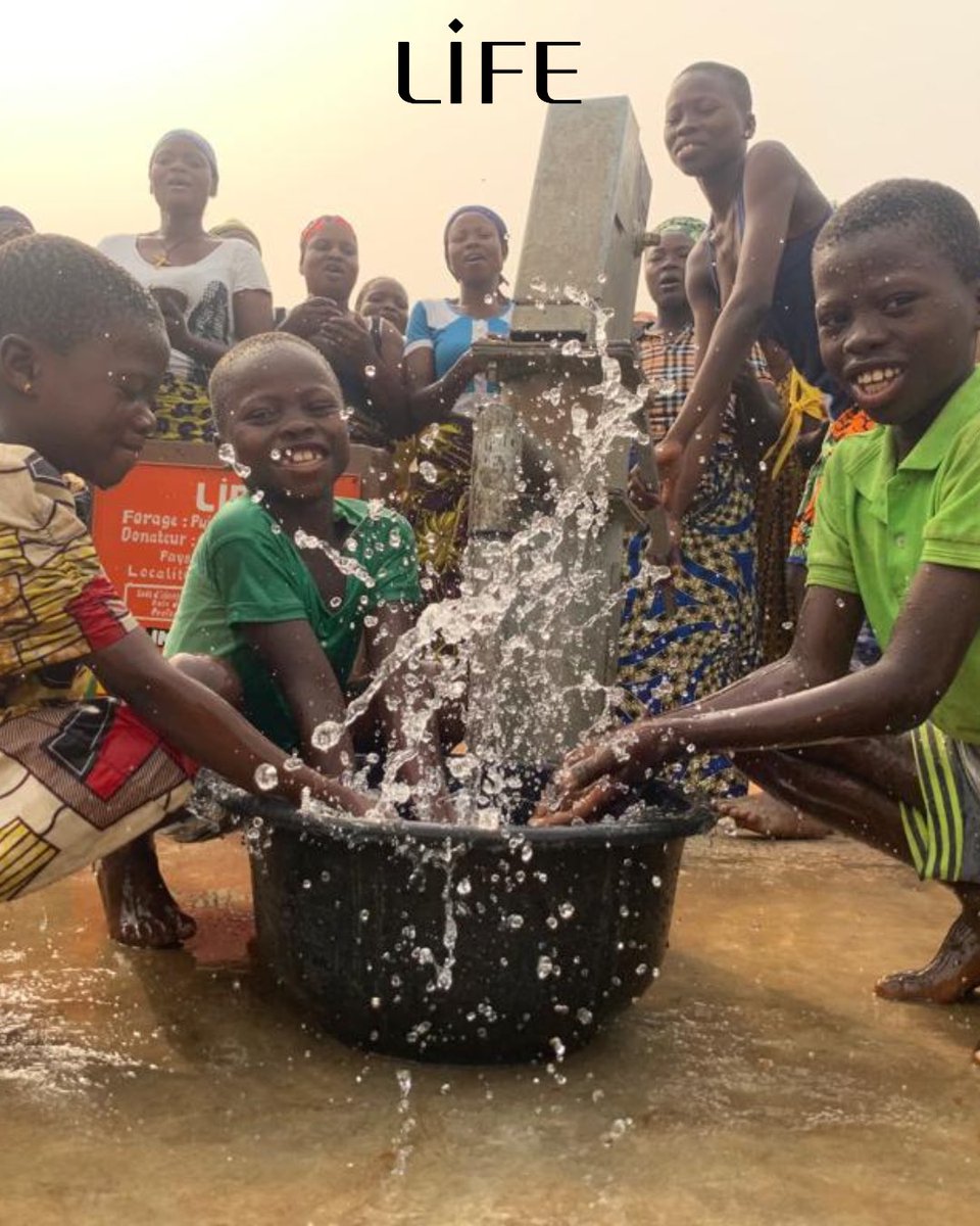 LIFEONGfr's tweet image. 💧Chaque goutte d’eau compte. 🩵

Avec chaque puits que nous construisons, nous apportons de l’espoir et de la vie à des communautés entières. 🌍

Ensemble, changeons des vies, une goutte à la fois. 🙌

#puits #eau #chateaudeau #forage #pmh #inauguration #eaupotable #accesaleau