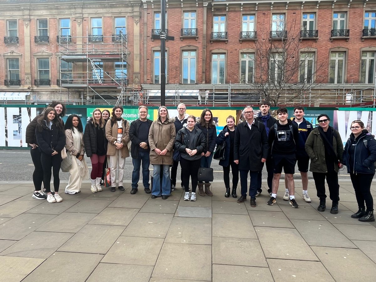 Today we took a group of planning and geography students from @sheffhallamuni on a tour around #HeartOfTheCity 🧑‍🎓 The tour showcased the progress of the scheme and its overarching objectives to create a vibrant city centre with a dynamic mix of uses 🏢🌳 @SheffCouncil