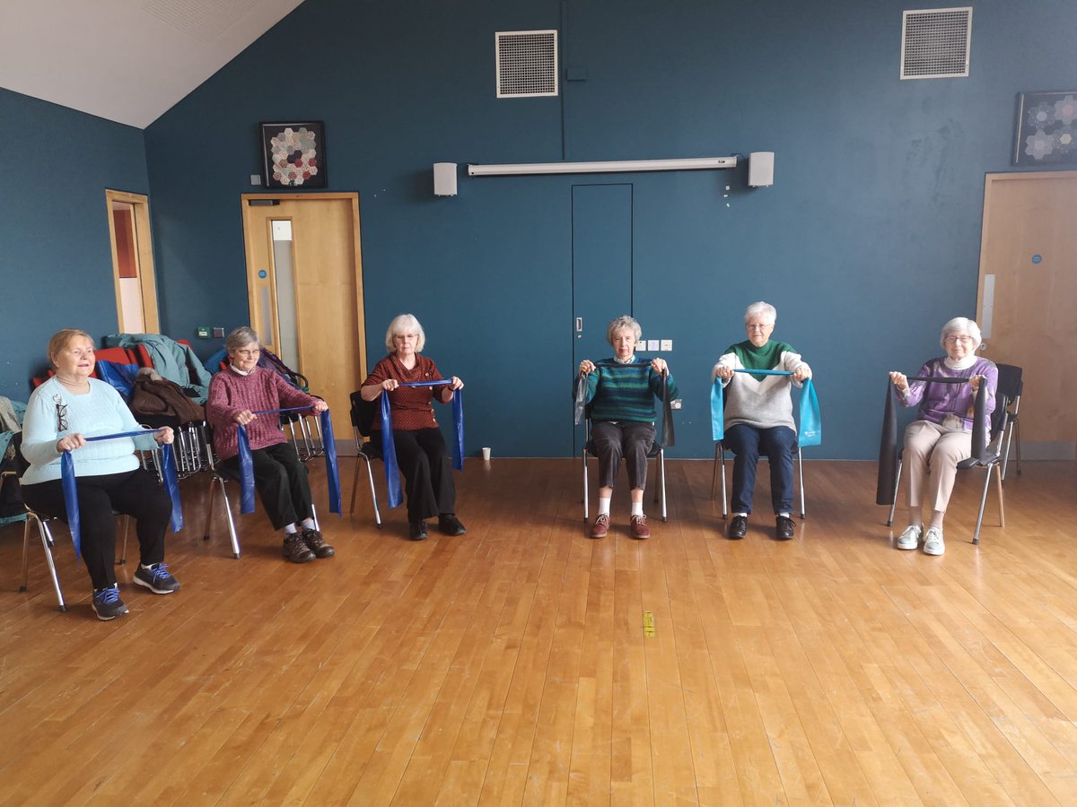 @dccsportsrec Great chair exercise class this morning in Ballybough Youth & Community Centre. A big shout out to all the ladies who participate regularly in the weekly class, as well as our regular instructor Colm . #WomeninSportWeekIRE