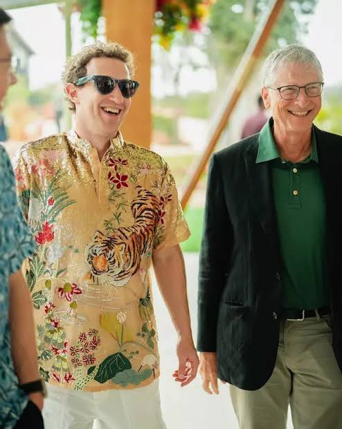 Instagram and Facebook Down globally…

Meanwhile, Mark Zuckerberg is enjoying a wedding in India 😂

#instagramdown #facebookdown #AmbaniPreWedding
