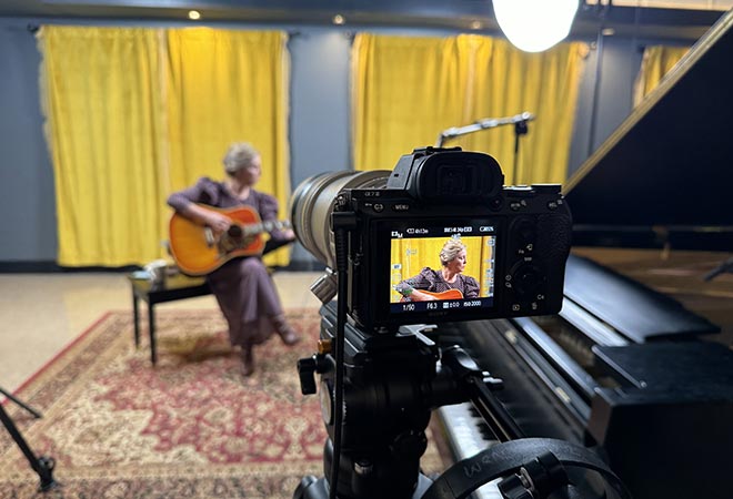 We're getting ready for a Big Night In for the Arts! Mark your calendar for March 7th. capitolbroadcasting.com/2024/03/04/beh…