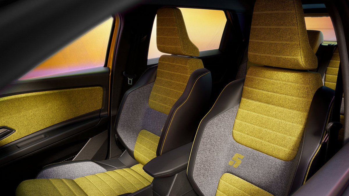 The Renault 5 E-Tech 100% electric was presented at the Geneva International motor show Monday. Take a look at the R5's striking interior! 💛 #GIMS2024 #R5isBack #Renault5 #ETech #CarGoals