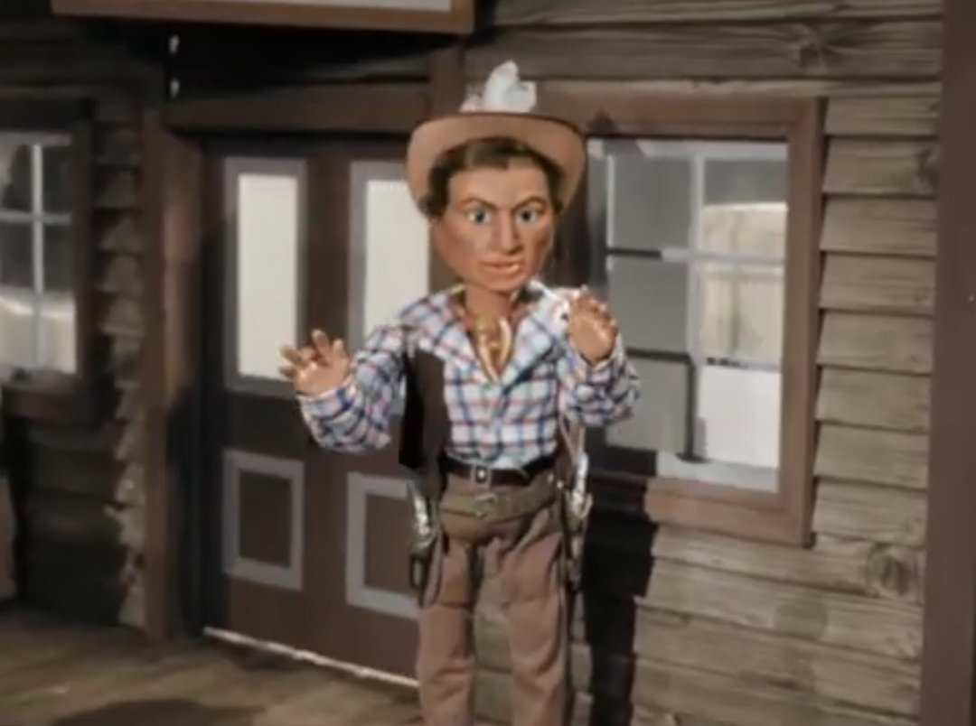 WideWestWeb's tweet photo. ウエスタン・マリオネット
｢魔法のけん銃｣1960年
Four Feather Falls
ジェリー・アンダーソン製作の人形西部劇。吹替を中村メイコが一人で全ての役もこなした。｢海底大戦争スティングレイ｣(1964)は見てましたが これは知らなかった。
#FourFeatherFalls
https://t.co/22d6nhLghF… https://t.co/XJwSjKL8Oq