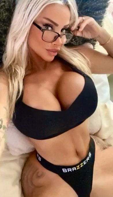 ZOSTAR’s pics and videos