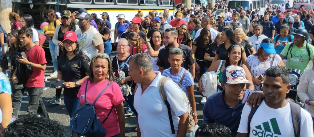 #5Mar| Caminemos juntos recordando su espíritu revolucionario, siguiendo su ejemplo de dignidad y resistencia.

#AmorIrreductibleYEterno 

<a href="/NicolasMaduro/">Nicolás Maduro</a> <a href="/MagaGutierrezV/">Magaly Gutiérrez Viña</a>