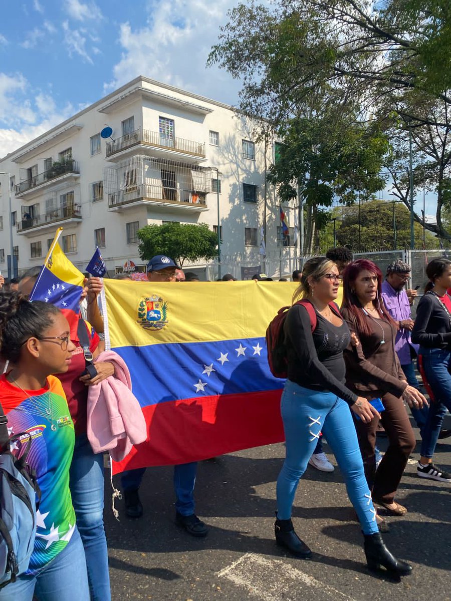 Instituto Venezolano de los Seguros Sociales tweet media
