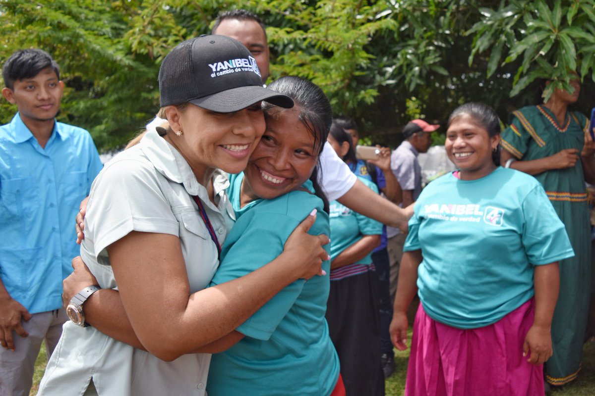 YanibelAbrego's tweet image. Es interesante que sin una resolución del pleno del TE, los mismos medios que apoyan la candidatura del candidato minero, sigan atacando a los que lo adversamos. ¿Será que el magistrado que firmó hoy también es parte de esa campaña?