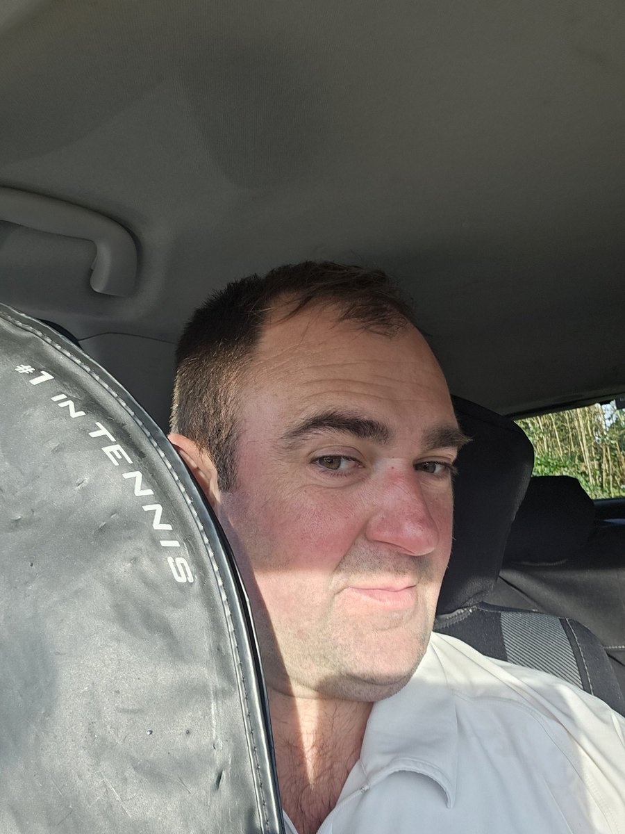 Jamiesmiles1508's tweet image. With all my health problems my knee til get its sorted out so I've finally got back in my favourite sport at #Kemsinglawntenniscluib #lovetennis #Kemsing