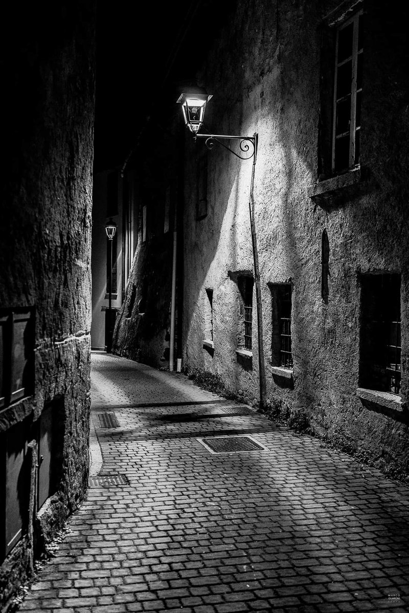 🤍🤍🤍

                 Tan importante es...

                   Saber a dónde ir,
                       Como saber,

                A dónde no regresar..."

.