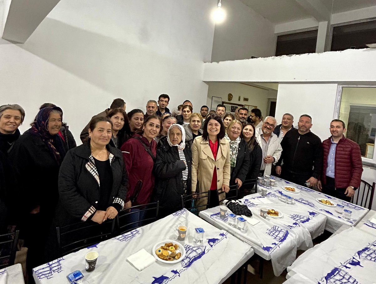 KevserOfluoglu's tweet photo. Sarıkızlı Köyü Eğitim Kültür Yardımlaşma ve Dayanışma Derneğini  ziyaret ettik. Samimi ev sahiplikleri için teşekkür ederiz. 

#MamakİçinEnİyisi https://t.co/kyuMO09TCT