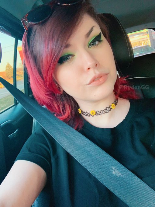 wear your damn seatbelt or i&rsquo;m kicking your ass 🌻😊✨ https://t.co/vqgwzQsDBi<a href="/tag/mvsales"class="tags"><span>#mvsales</span></a>