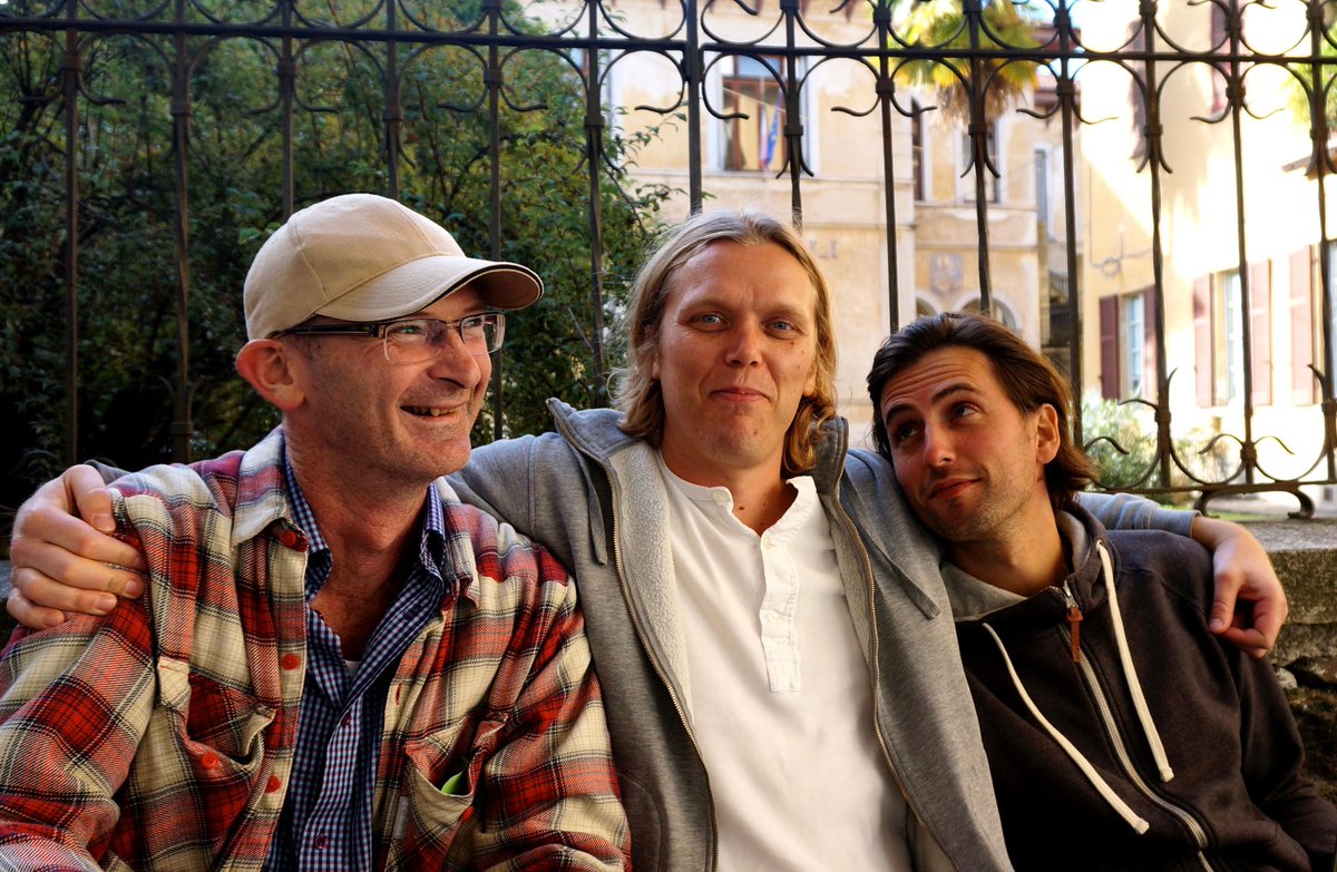 Vi får hjælp af the Poet bastards der kommer og spiller lidt af deres musik den 15. Marts når vi holder pladerelease på Literaturhaus🏀

Hør lidt af deres musik her og kom lige med til festen🥦

vimeo.com/537888955