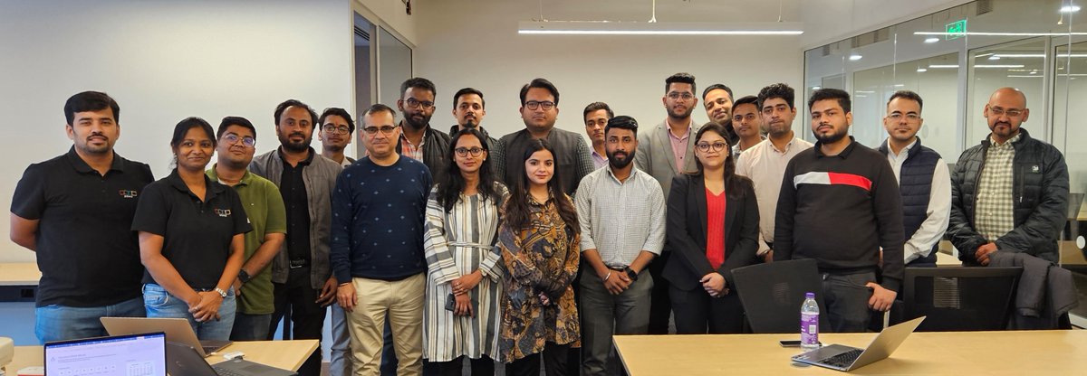 ZohoProjects's tweet image. Our team had a fantastic time connecting with our community in Hyderabad and Delhi today! We are excited for the upcoming meetups in Pune and Kolkata. Ready for more memorable moments! zurl.co/y6zc
#zohocommunity #zohoprojects