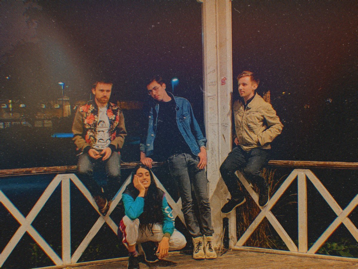 love trapezium

headline gig

 april 17th , 7pm

@ the george tavern, london  

come thru !! 💕🔥

link.dice.fm/4W5d5z4aJHb?sh…