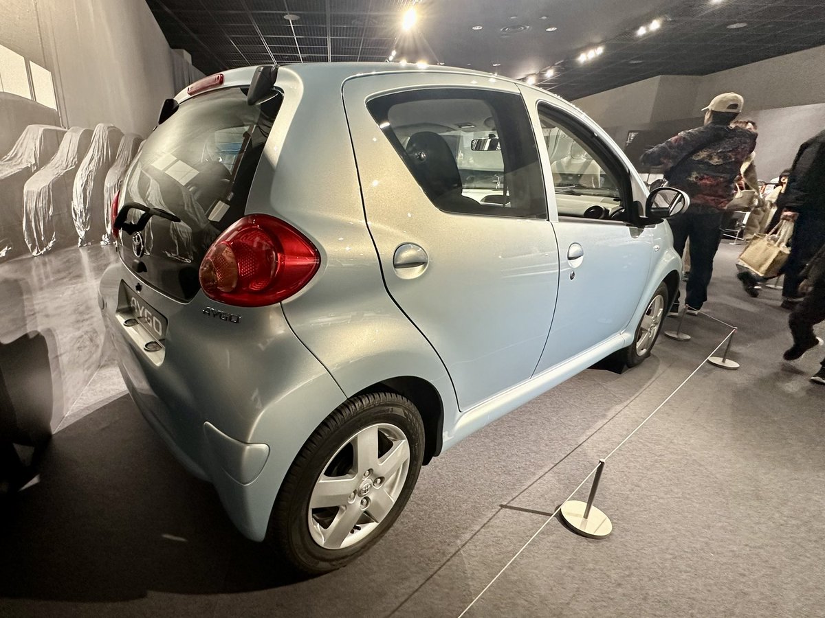 bpsrr4851's tweet image. トヨタ アイゴ
トヨタ、プジョー、シトロエンの合弁会社の生産
プジョー107.シトロエンC1の姉妹車
#toyotapeugeotcitroenautomobile #aygo #お蔵出し展 #toyotaautomobilemuseum