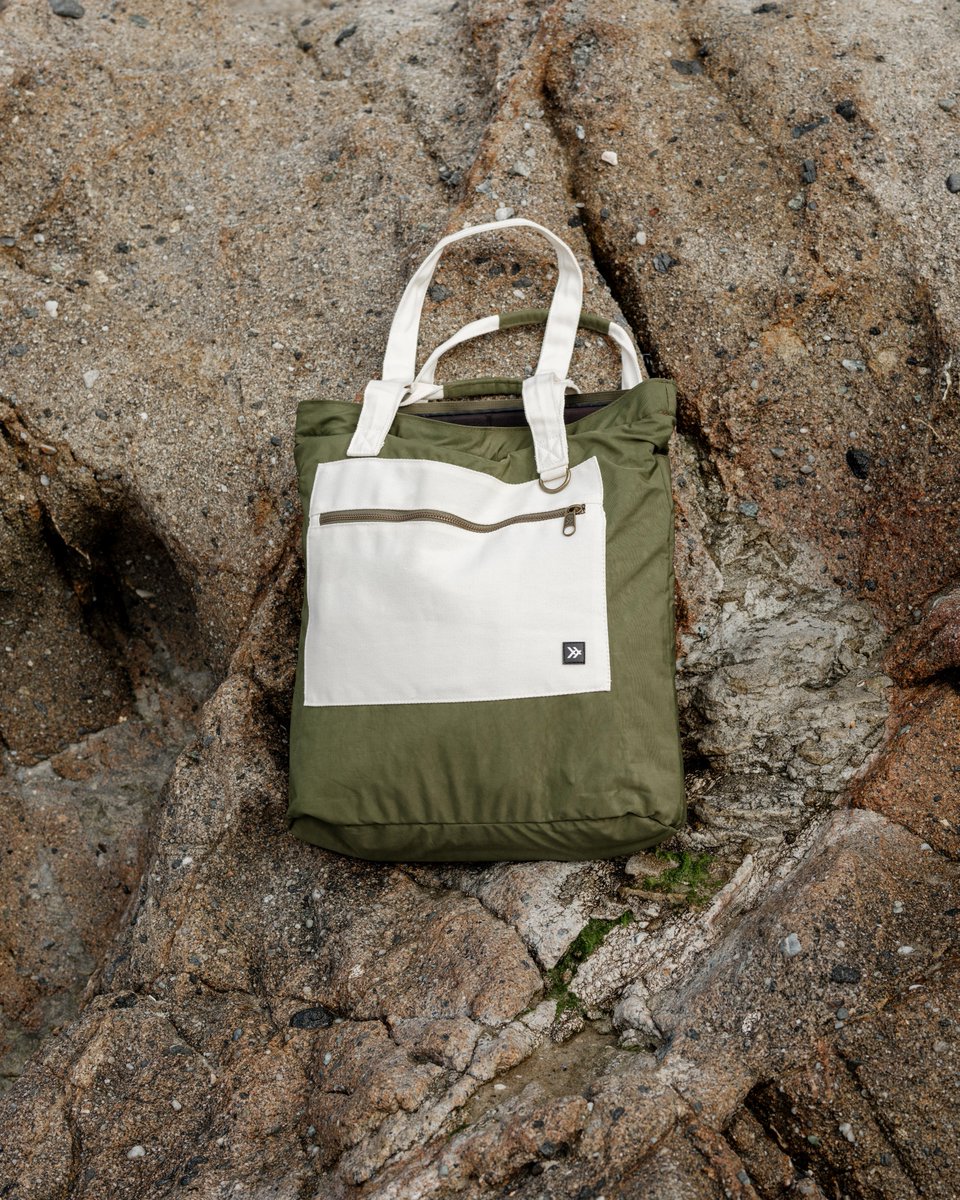 We’ve got a brand new product coming next week, here’s your first sneak peak 👀 

Can anyone guess what it’s called?

#carryon