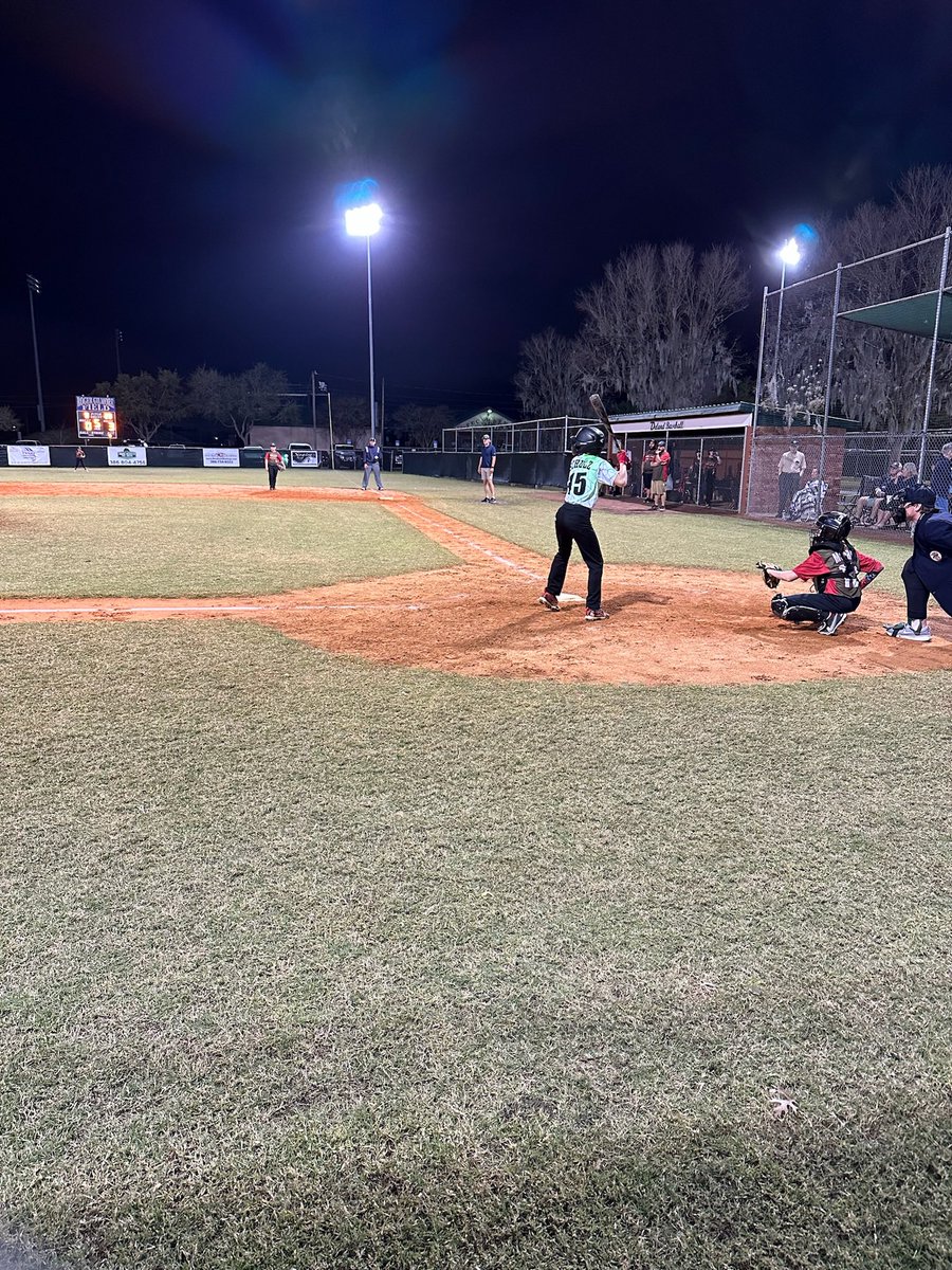 Building relationships takes place on and off campus <a href="/CitrusGrove_VCS/">Citrus Grove Elementary, Deland FL</a>. Mr. Dunn joined current and former students <a href="/DeLand_LL/">DeLand Little League</a> for a game and to “catch” up ⚾️🧢 #cgeeagles