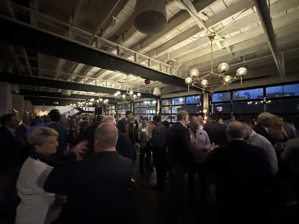 Legends of Kansas tweet media