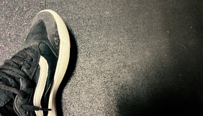 If you ever see sand in your house, apartment, car, on set, at the gym..it&rsquo;s almost definitely my fault<a href="/tag/solareclipse2024"class="tags"><span>#solareclipse2024</span></a>