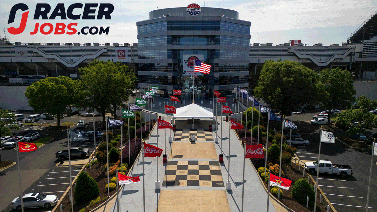 racerjobs's tweet photo. .@CLTMotorSpdwy is hiring a Social &amp; Digital Content Manager, responsible for all social media platforms that fully support the marketing and publicity efforts for the speedway, zMAX Dragway, The Dirt Track, The Speedway Club and Cars &amp; Coffee.

Apply 👇
https://t.co/XDg7j9KqC3 https://t.co/xzqvvqsQ2V