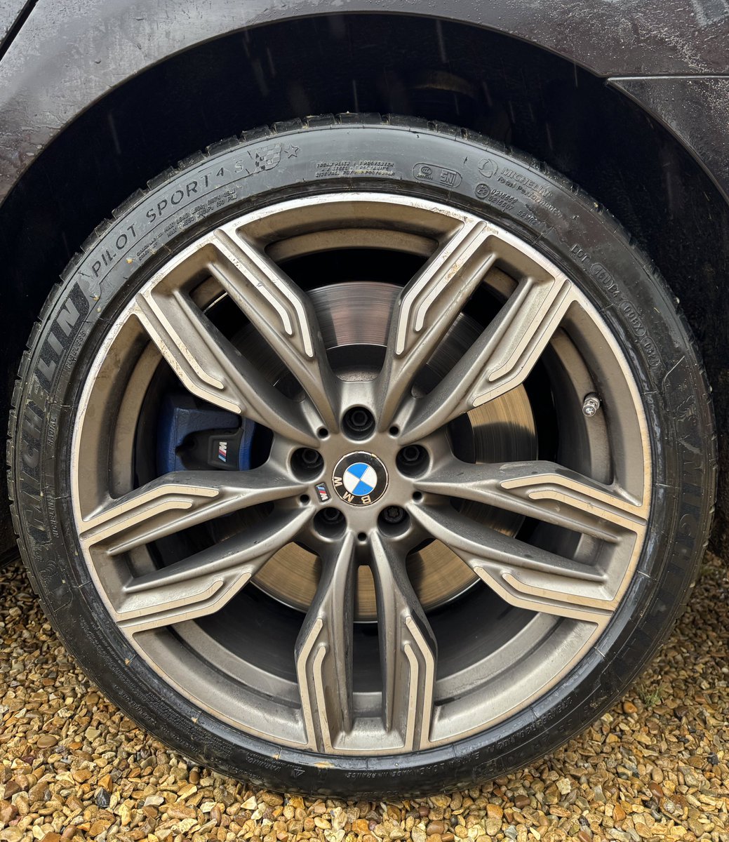 Sam Hosier tweet media