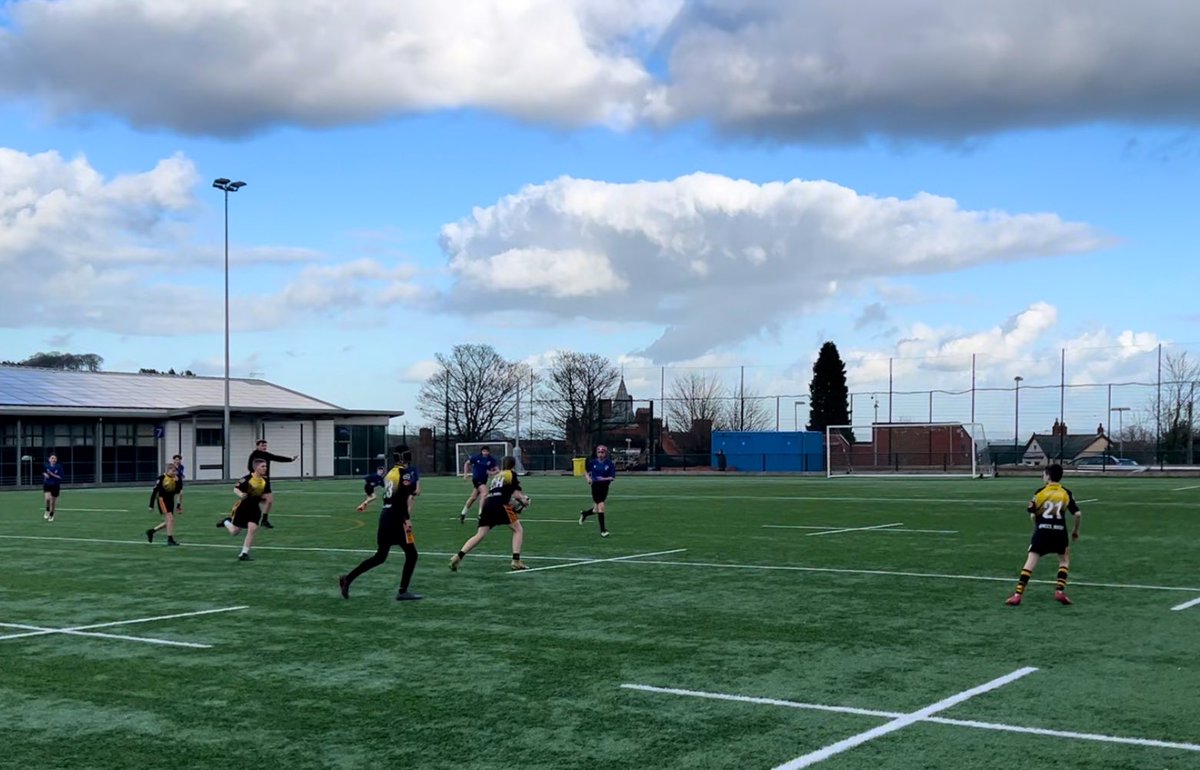 RCCS_Rugby's tweet photo. 𝐘𝐄𝐀𝐑 8 - 7𝐬 ⤵️

Good efforts from our Year 8 Group! Taking 2 teams to @WestMonPE for a round robin! 

Great to see 3️⃣ boys play their first games for the School after doing well in PE Lessons this Term! 

Well Done Harris, Macsen &amp; Zach💪🏼🏉

@RCCS_FRANCAIS | @RCCS_MrKnottPE https://t.co/gLVOnhIvOK