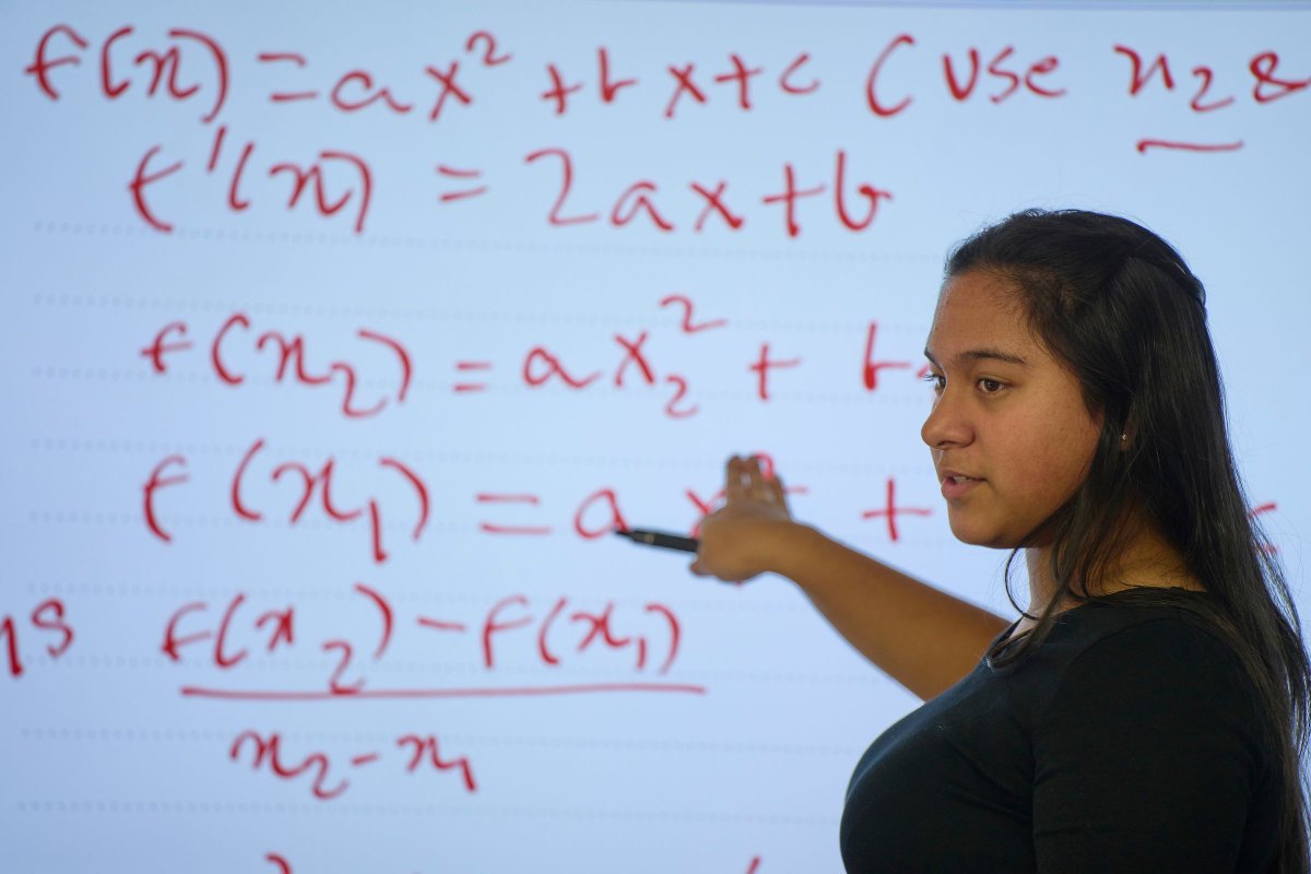 We're looking for a Mathematics Teacher! 📐 Follow the link and explore this opportunity. buff.ly/3ChDkE5