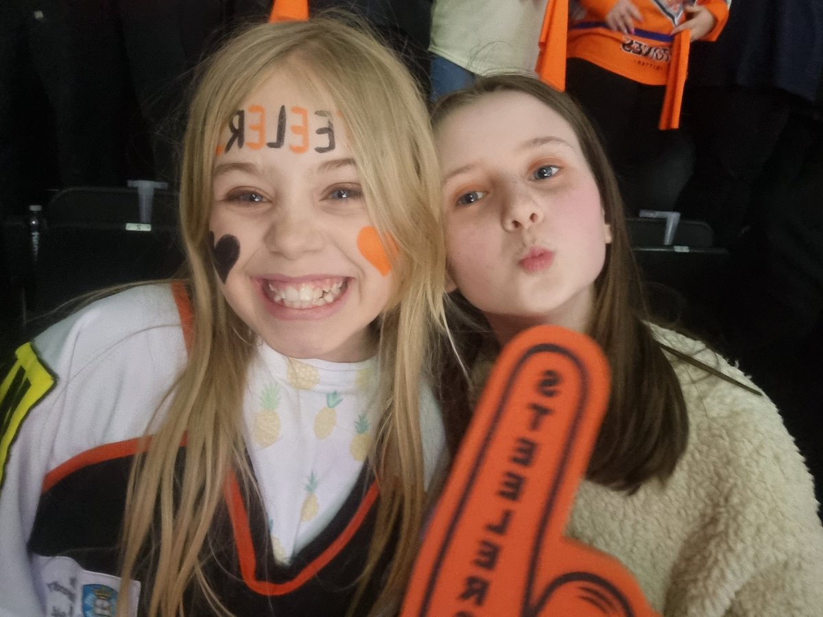 simswfc's tweet photo. @steelershockey @Simmsey19 https://t.co/uB22cY7Ktu