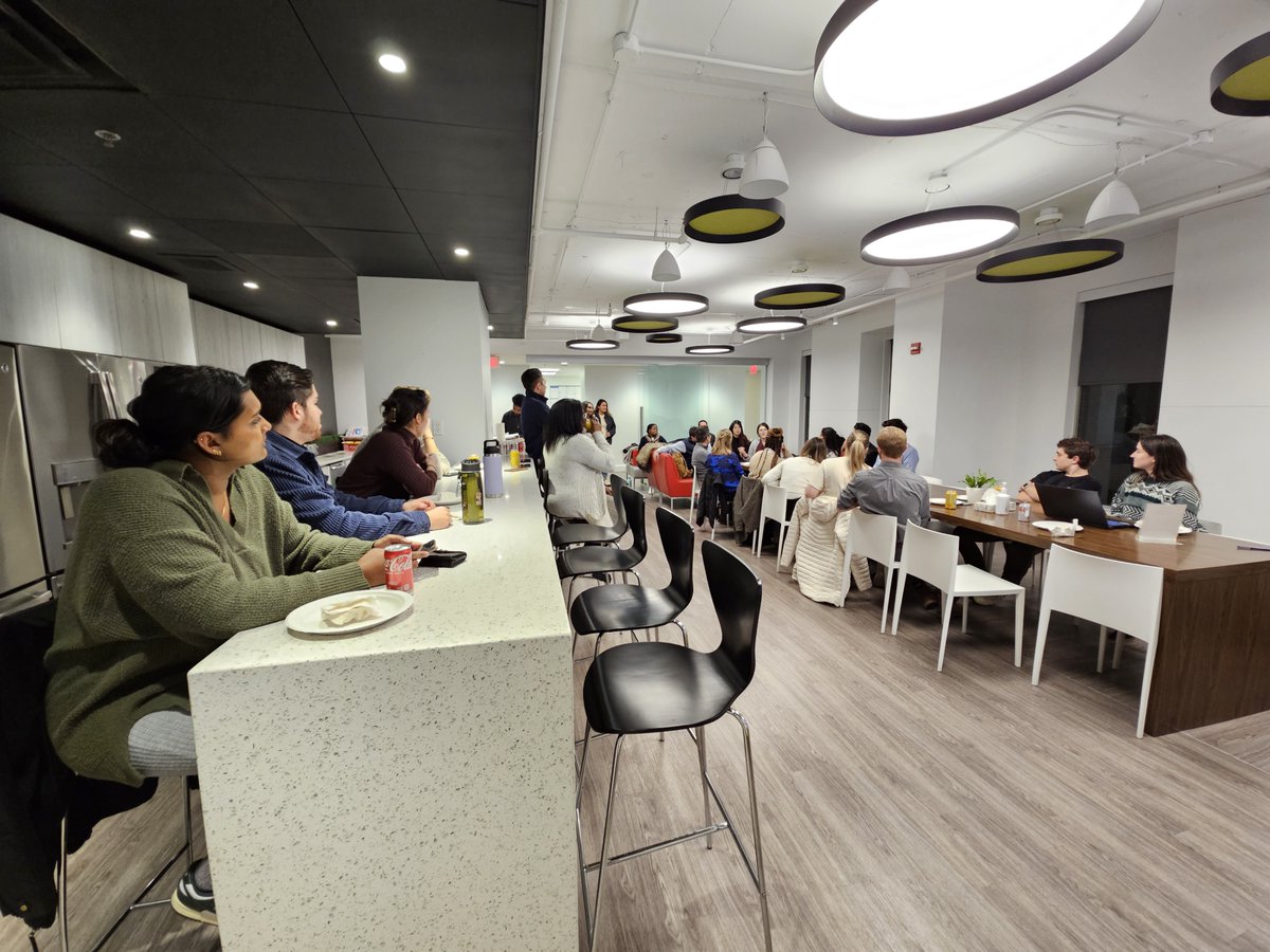 AIAdcEAC's tweet image. Feb meeting: WDG hosted. The committee discussed pay transparency, unspoken expectations, and unions. We used a new system to submit answers live and anonymously to the questions on-screen, such as &apos;How can we empower ourselves to have better work-life balance?&apos; Theme: Advocacy