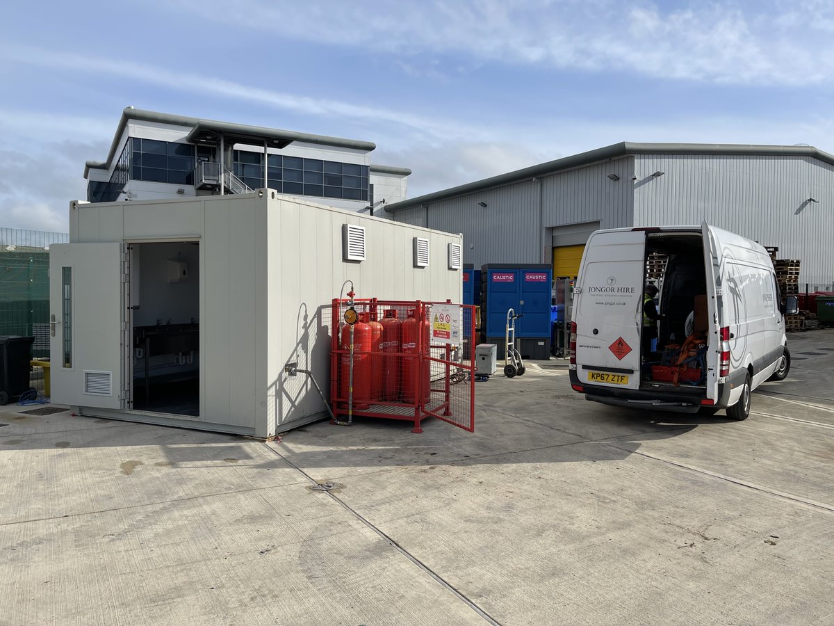Last minute was no problem for the install of one of our Temporary Kitchens in Gloucestershire today, with only 5 days from enquiry to commission. 🔧 👨‍🍳 🏃‍♂️