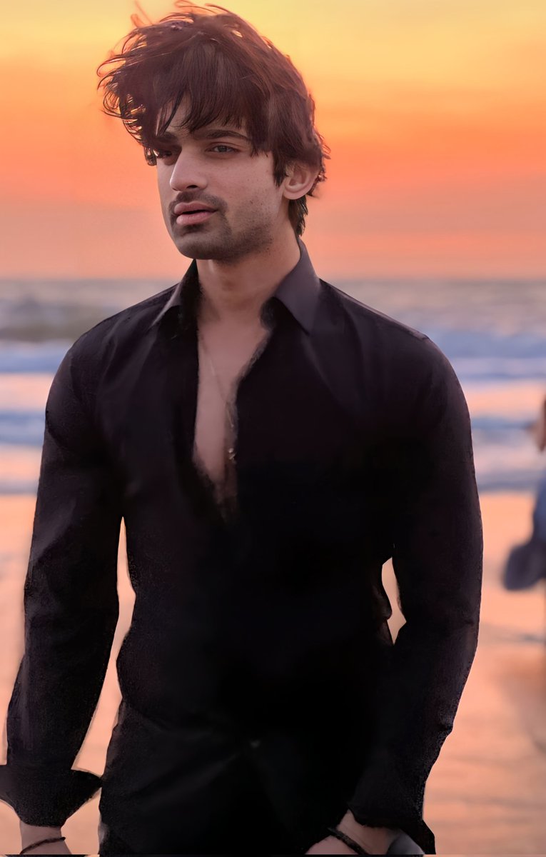 #Goa ⛱️ The all time favourite hairstyle of our champ 🫣😍 #AbhishekKumar𓃵 | #AbhishekKumar #AbhishekAvengers | #AkParivaar