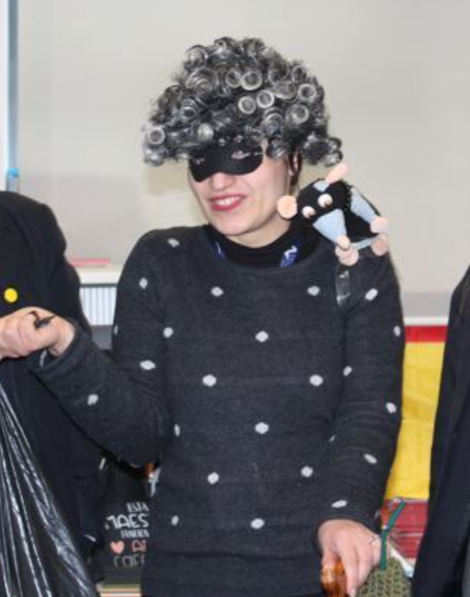 free_manor's tweet photo. Staff really embraced dressing up today for World Book Day. https://t.co/nA5cQqkDdT