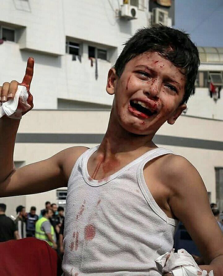 إلى الله المشتكى..
يا الله ما أقسى خذلاننا لهم.. 
سيخاصموننا أمام الله في يوم لا ينفع فيه لا مال ولا بنون..
إنا لله وإنا إليه راجعون..
يا إلهي قل لرحمتك كن فتكون..
وتغمر أهل #غزة الصابرين المؤمنين..
يا رب انتقم لهم..
ولا تبقي للأنجاس الصهاينة وعبيدهم أي باقية! 
#غزة_تُباد