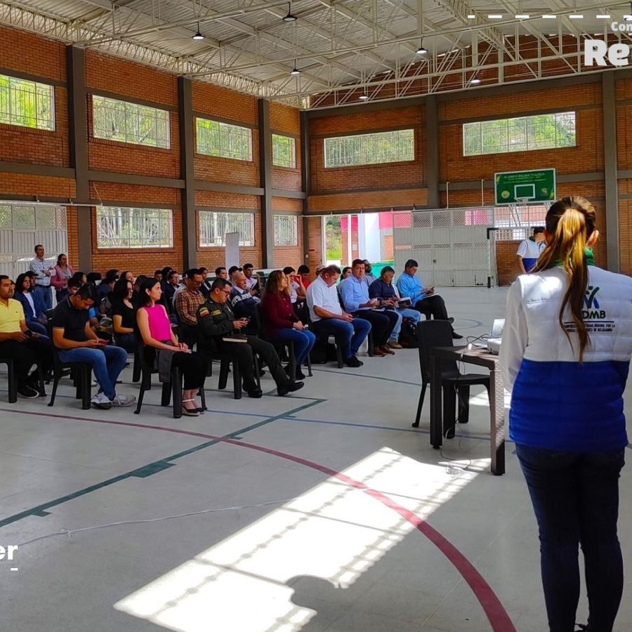 Charta fue la sede de la reunión convocada por la <a href="/CARCDMB/">CDMB</a>, dónde se trabajó en el taller colaborativo para la construcción del Plan de Acción, que marcará la ruta de las acciones ambientales y el desarrollo sostenible. Participaron los alcaldes de Suratá, Matanza, Tona y Charta.