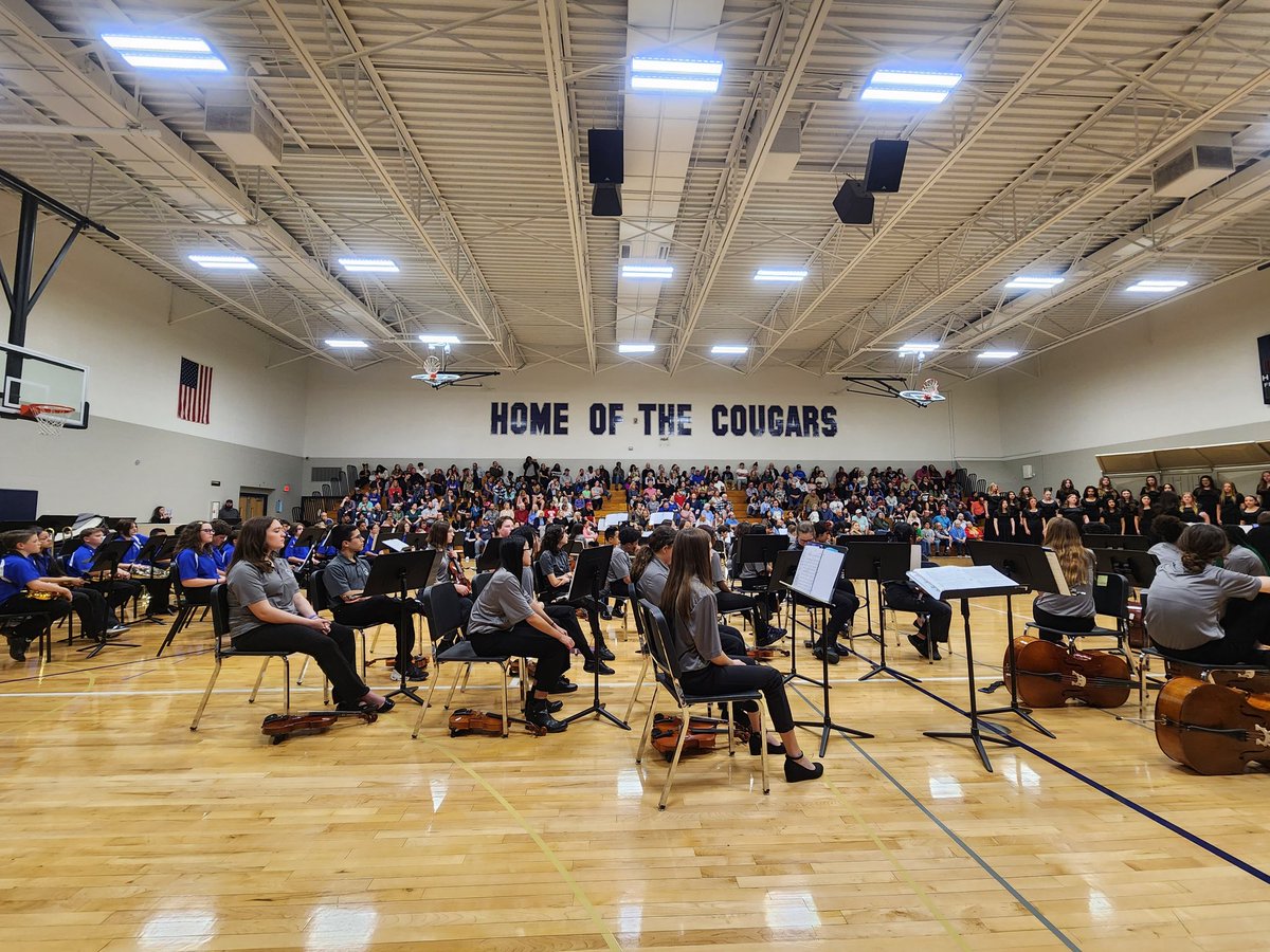 Fantastic musical performances by the band, orchestra, and choir students!  I love that we are able to have music on schools. ❤️ 🎶 🎵 

Thank you to all those behind the scenes who make these events happen!