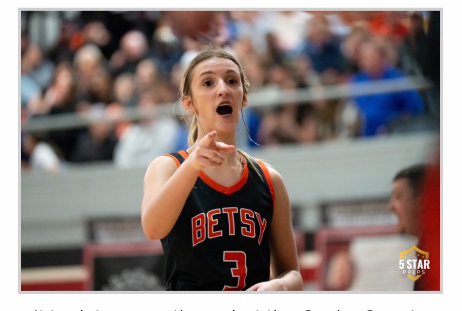 our season came to an end in double overtime Saturday and it was the last game i’ll ever play with my teammates i grew up with. you all have always been like big sisters to me and i wouldn’t have wanted to spend those years with anyone else. I’ll miss you marlee and reilo 🏀🧡