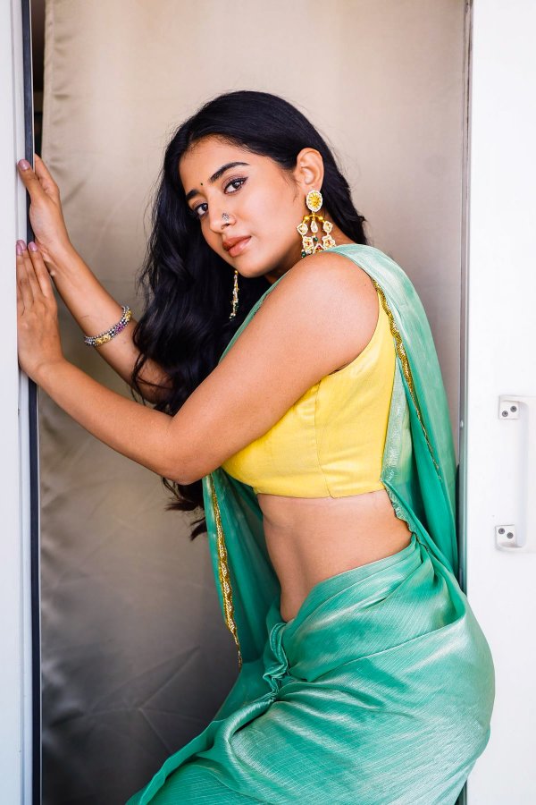 GH7LDv3bAAALcA1?format=jpg&name=900x900