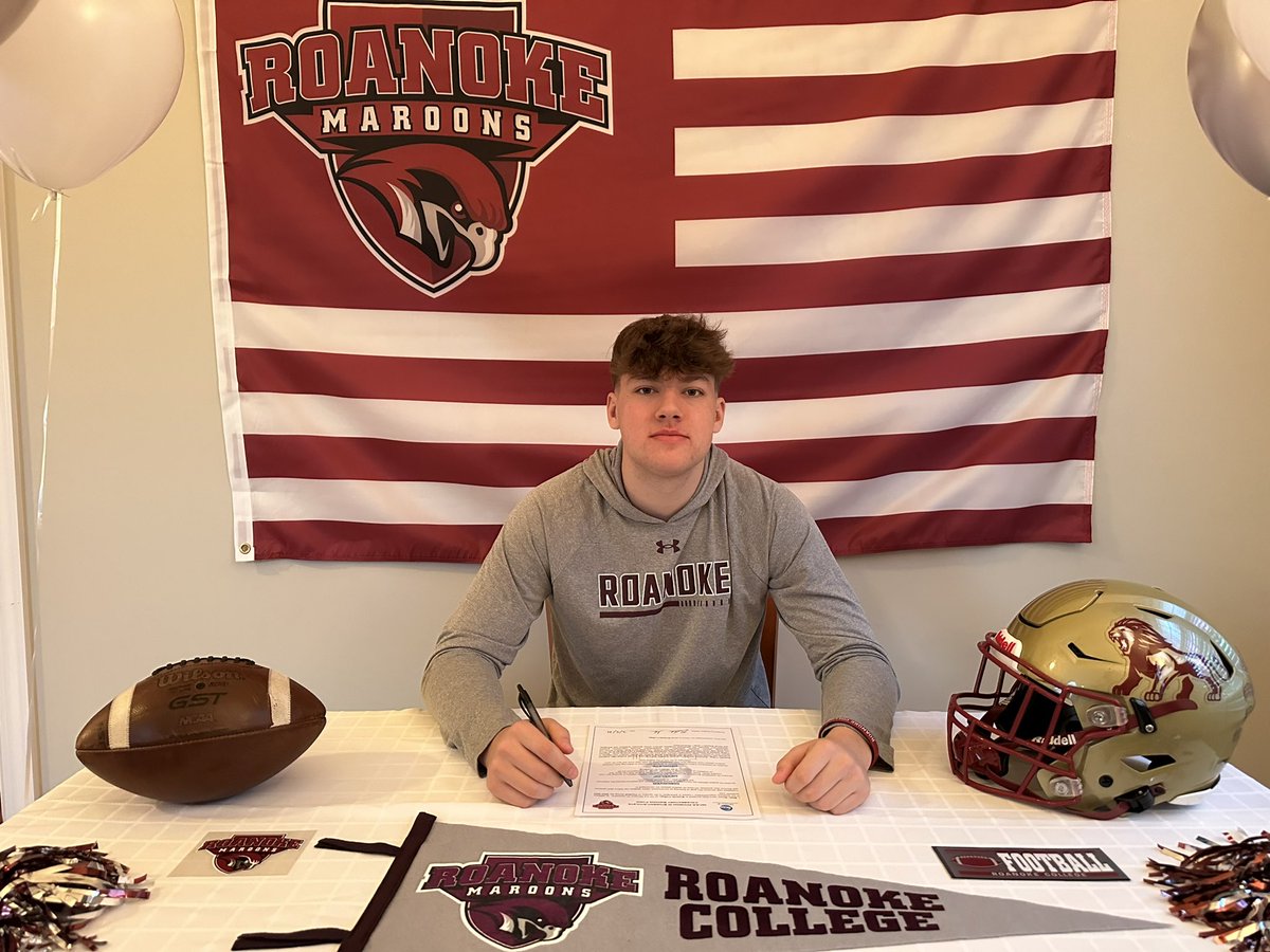 Officially a Maroon!!! <a href="/CoachGiancola/">Mike Giancola</a> <a href="/BryanStiney/">Coach Stiney</a> <a href="/Coach_Ferrick/">Mitch Ferrick</a> <a href="/RoanokeFB/">Roanoke College Football</a> <a href="/RoanokeCollege/">Roanoke College</a>