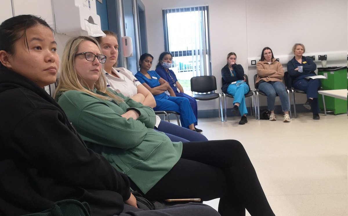 LUH SIMS Postgraduate Education (@postgradluh) on Twitter photo Excellent teamwork, communication, recognition, escalation and timely management of the child with Sepsis. Very animated discussion and great learning evident in the Debrief <a href="/CNME_Donegal/">CNME Donegal</a> <a href="/LetterkennyEM/">LetterkennyEM</a> <a href="/VickieileSim/">VickieileSim</a> Excellent teamwork, communication, recognition, escalation and timely management of the child with Sepsis. Very animated discussion and great learning evident in the Debrief <a href="/CNME_Donegal/">CNME Donegal</a> <a href="/LetterkennyEM/">LetterkennyEM</a> <a href="/VickieileSim/">VickieileSim</a>