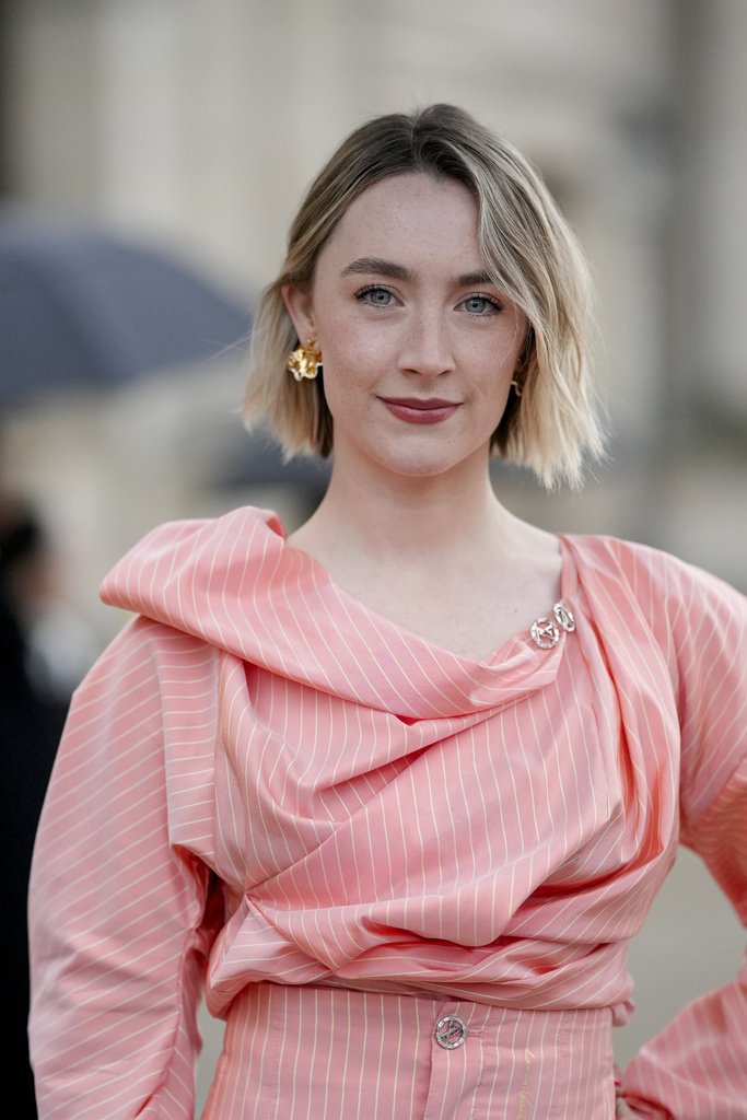 Saoirse Ronan at Louis Vuitton show in Paris today! #PFW