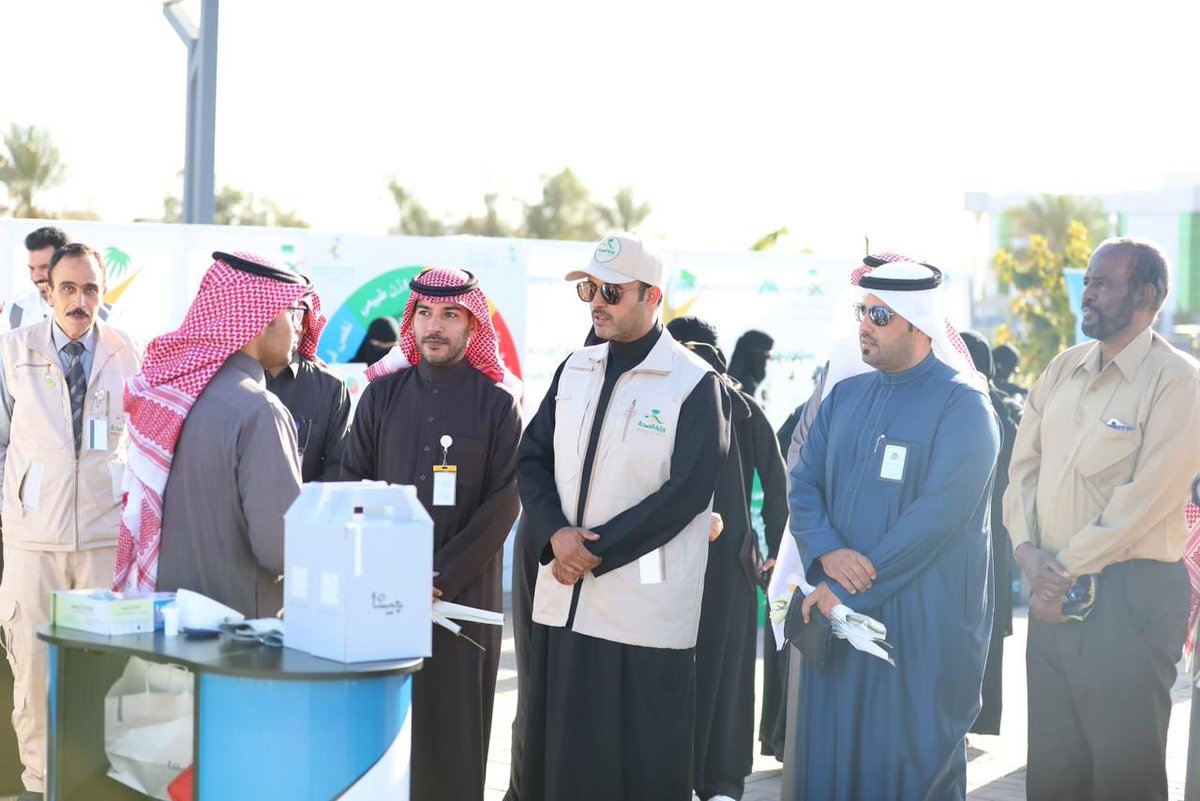 ALMONTASAFSA's tweet image. نفذت #صحة_حائل ، يوم أمس ، الحملة التوعوية ( #ودع_السمنة ) للتوعية بمخاطر السمنة، واتباع أنماط حياة صحية وممارسة الرياضة وتناول الغذاء الصحي.

وتأتي هذه الحملة بالتزامن مع #اليوم_العالمي_لمكافحة_السمنة ، وتقام في منتزه وممشى حديقة الأمير عبدالعزيز بن سعد بن عبدالعزيز.

#حائل