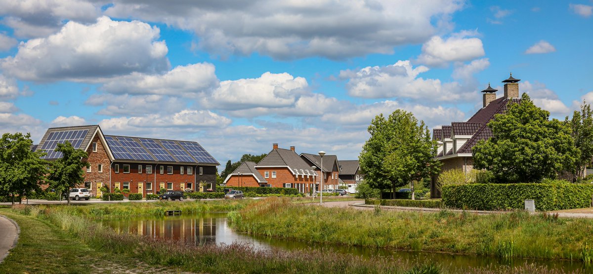 gem_dalfsen's tweet photo. 🏘️ Uitnodiging: bijeenkomsten over wonen
De ruimte is schaars en de woningnood hoog. Wij horen graag van jou je wensen en ideeën over het thema wonen. Hiermee stellen wij een nieuw woonbeleid op. Kom jij ook naar één van de inloopbijeenkomsten? Info: https://t.co/xZDIB4cUJS https://t.co/PlzmtpLoCl