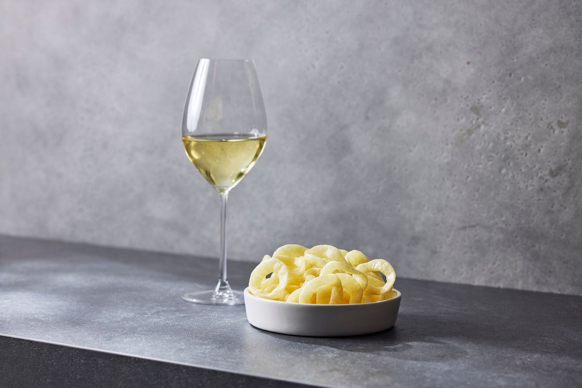 Customisation is a key trend for pubs and restaurants.

That's why we've created another product for our snack bases range. The new Crispy Rings. 
Cook in seconds, flavour with our amazing seasonings and serve great-tasting snacks instantly

#DrinksPairing #Snacks