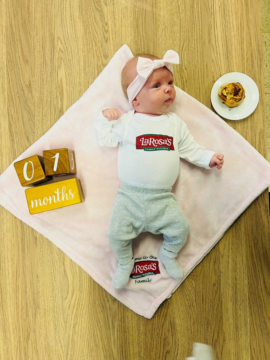 🍼 Meet our newest oven-baked blossom: Baby Charley! 👶 #1month